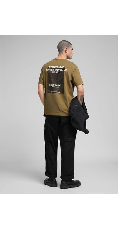 リラックスフィット コットンジャージーARMYプリント Tシャツ 詳細画像 ゴールデンブラウン 3
